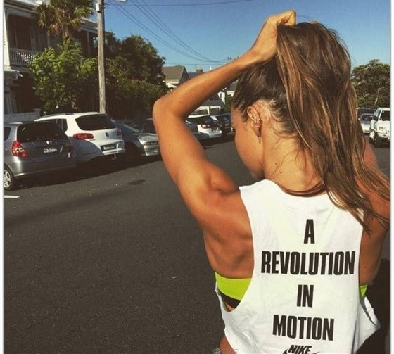 计划跑一次长跑，那么如何安排跑前训练？图1