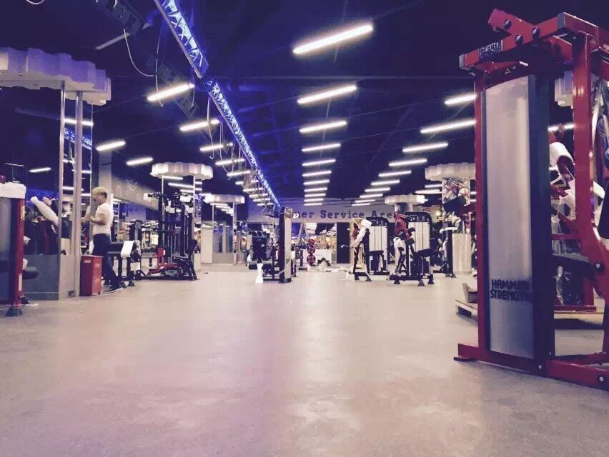 如何用哑铃进行减脂塑形？图1