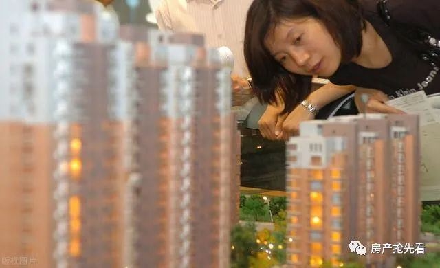 媒体发声敦促:影响生育的&ldquo;2座山峰&rdquo;或将被推翻,高层对此图1