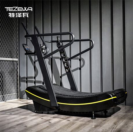 特泽瓦跑步机EM7900