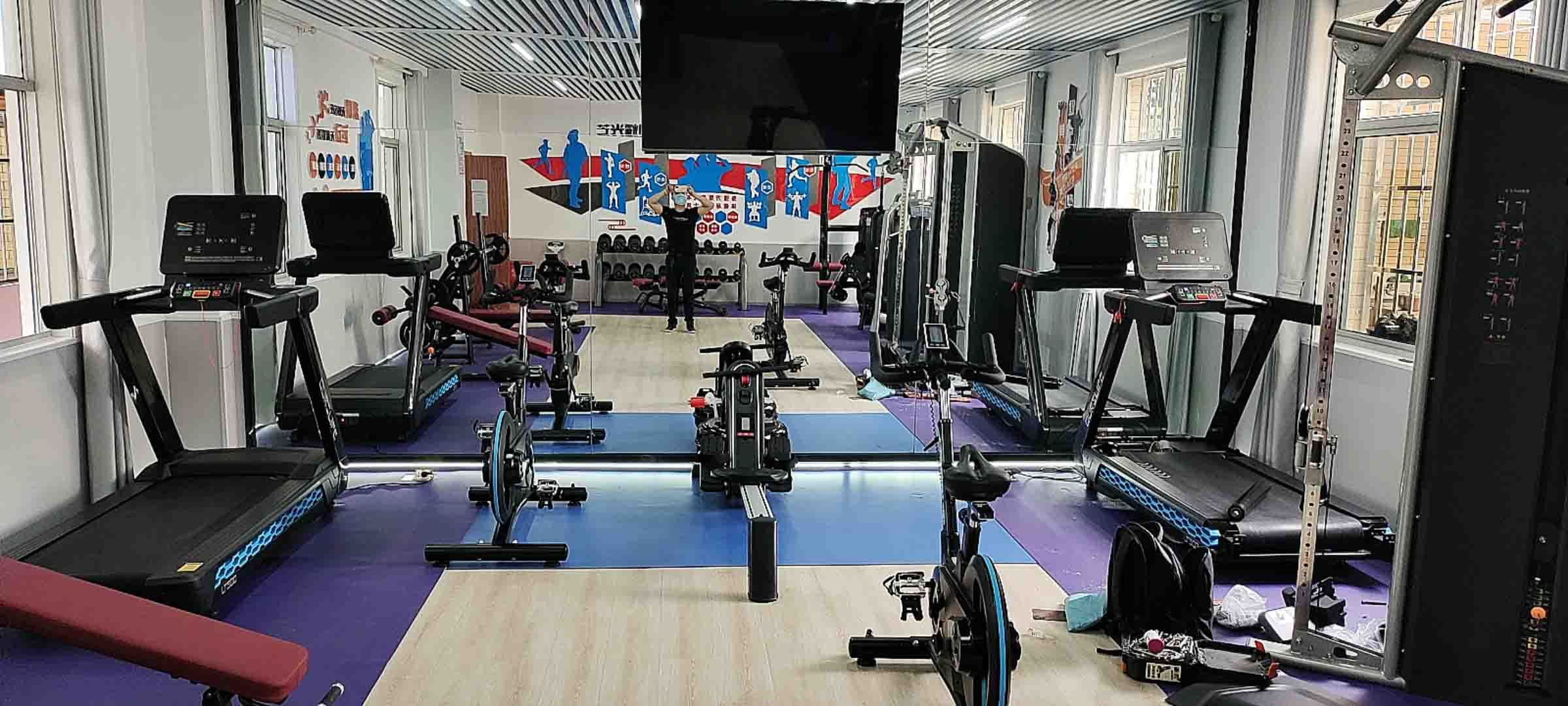 健身器材哪里买比较好？健身房器材采购方案！(健身房器材图1