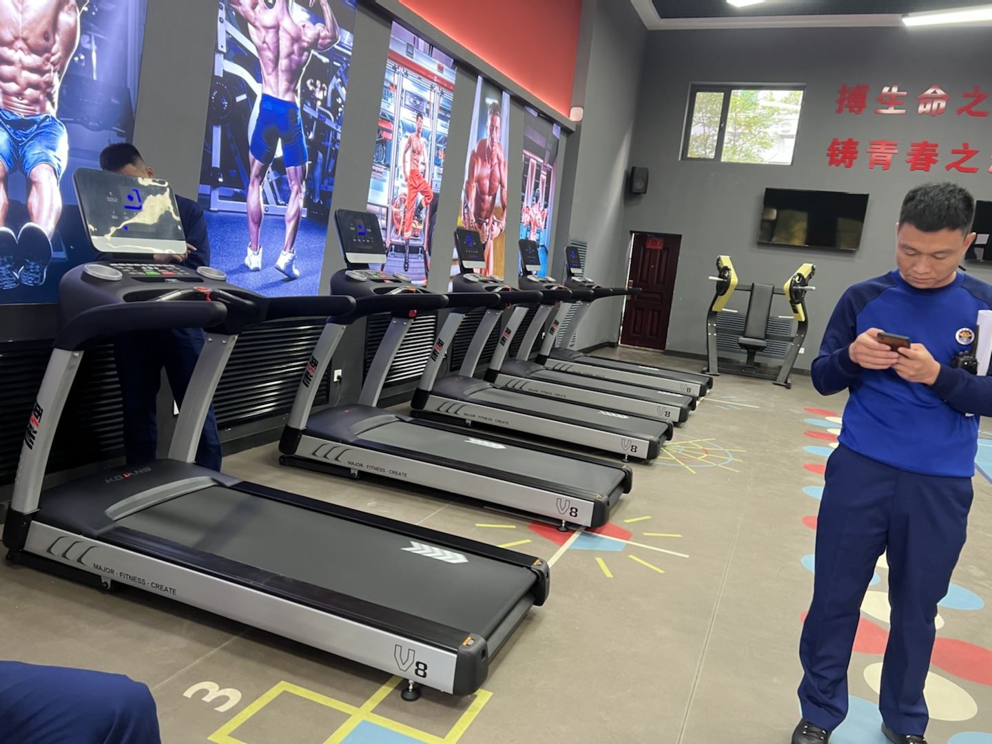 健身房器材设备有哪些？健身器材工厂直销产品齐全！(常见图1