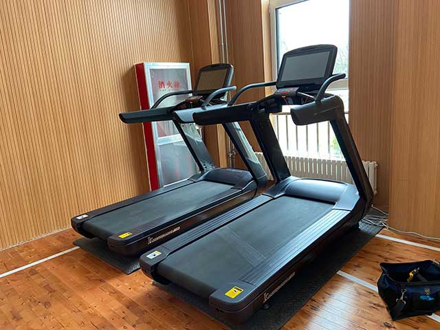 女生健身器材有哪些？女性健身器材推荐！(女的在健身用什图1