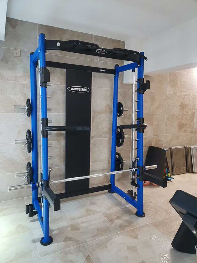 深蹲架什么品牌好？推荐康强深蹲架！(健身深蹲架)图1