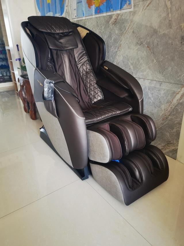 按摩椅价格一般是多少？影响按摩椅价格因素有哪些？(按摩图1