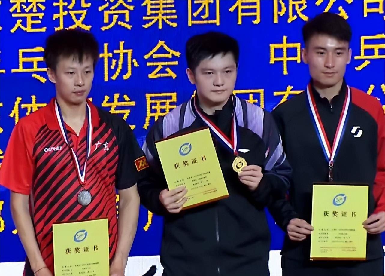 张超总结广东2金2银被延安嘲讽！粤语粉丝又爱上经典评论了图1