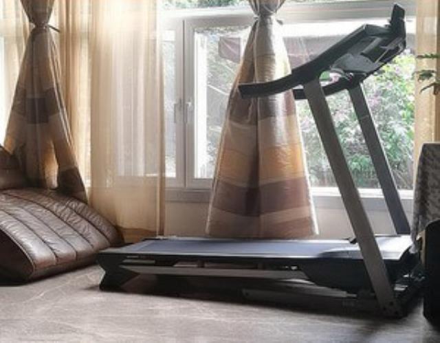 爱康59716跑步机怎么样，体验感受(爱康跑步机79816怎么样)图1