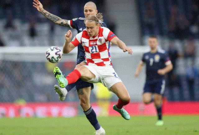 克罗地亚vs摩洛哥，利瓦科维奇和布努最佳门将之争(科特迪图1