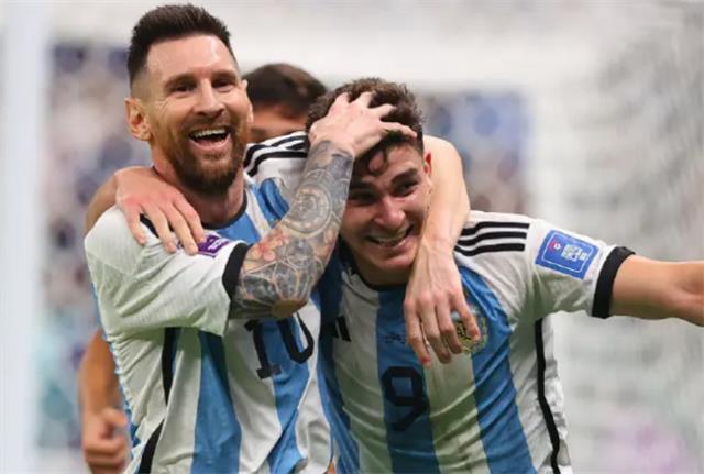 梅西效力过几个俱乐部(两个)