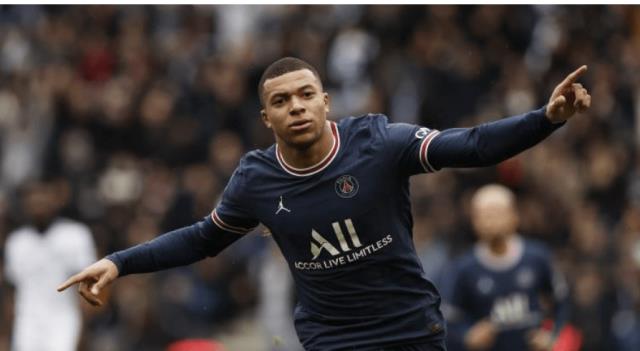 世界杯后成熟了！姆巴佩点射破门助球队赢球，赛后采访获图1