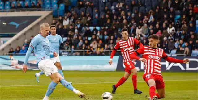 英超联赛杯(英超联赛冠军奖杯)