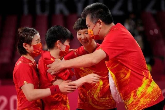 秦志戬下课主教练，他并无大错，王皓取而代之，他到底强图1