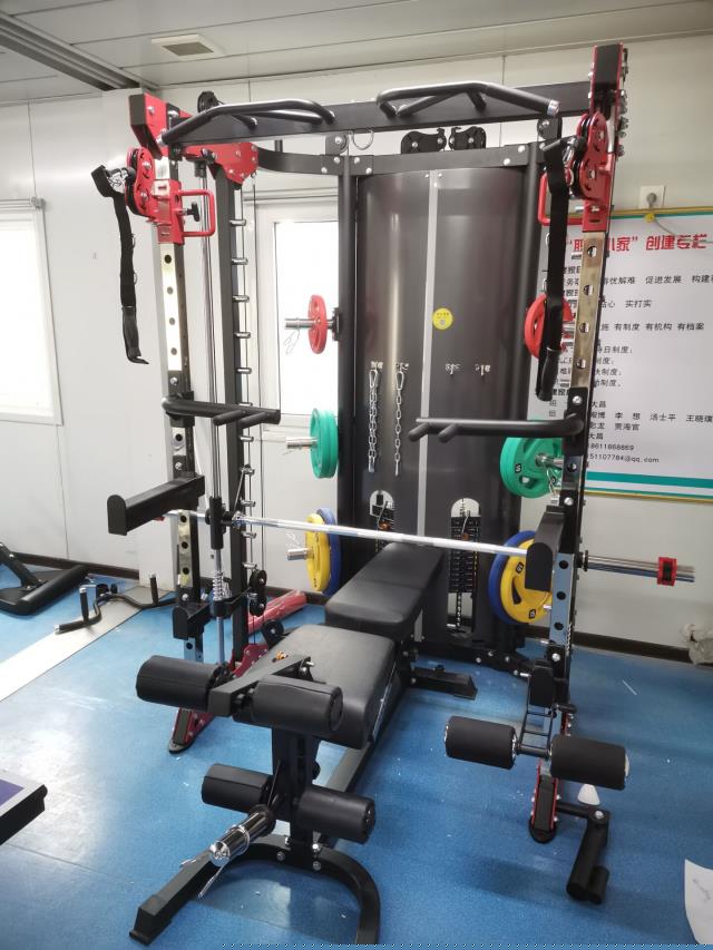 史密斯机综合训练器好用吗？主要作用是什么？(史密斯综合