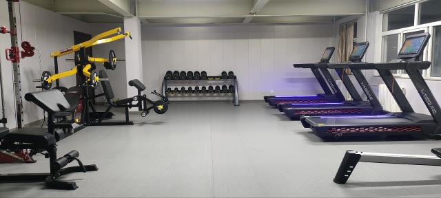 健身器材批发商告诉您采购健身器材的技巧！(健身器材购买)图1