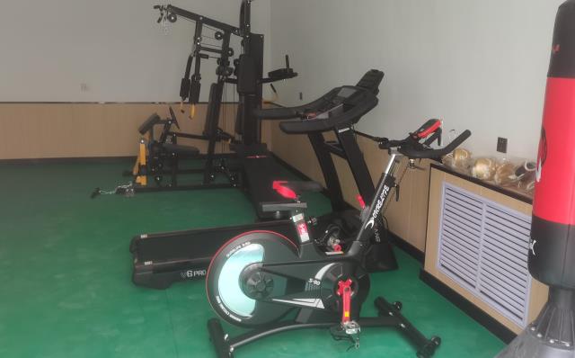 健身房器材 健身房器材