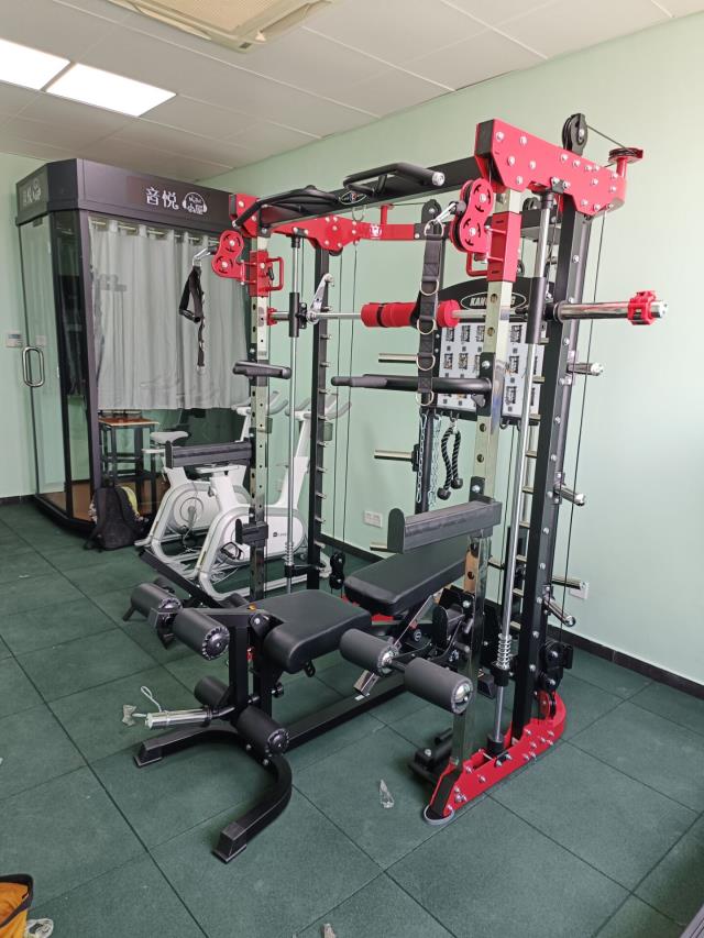 什么是深蹲架？深蹲架有几种，怎么使用？(深蹲架哪种好)图1