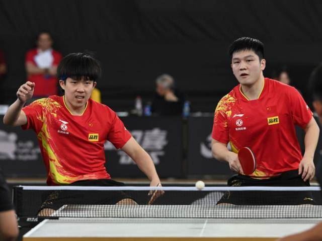 国际乒联官宣：樊振东世界第一积分优势明显，张本智和位图1
