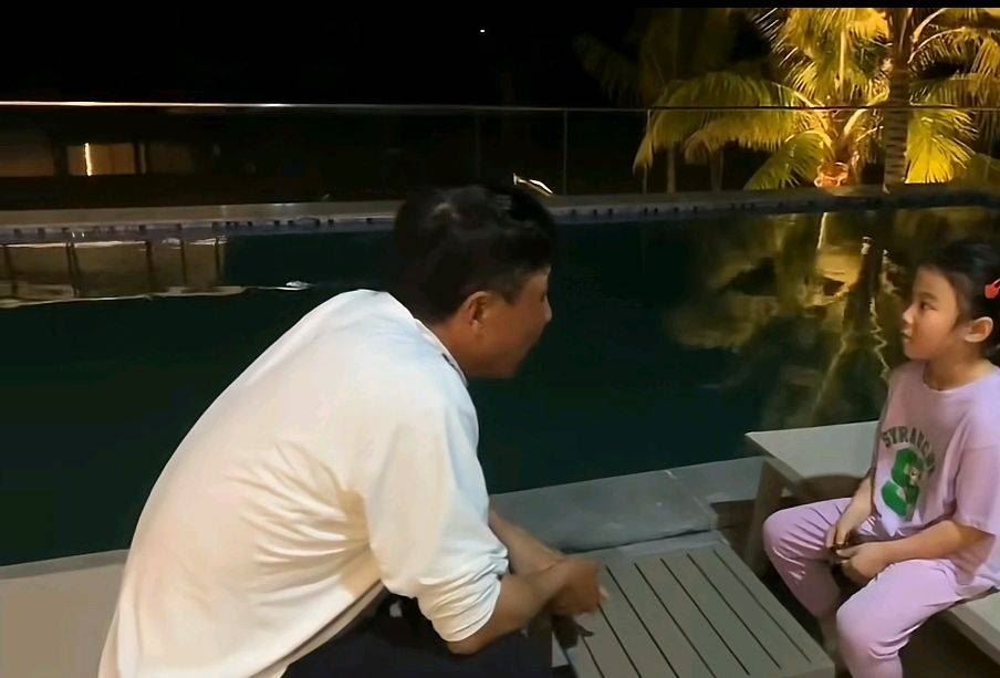 公然欺负富豪老爸！王楠6岁女儿把老爸话当耳旁风，网友：图1