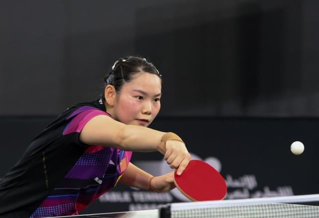 拒绝爆冷！国乒19岁小将3-2逆转韩国新秀，何卓佳率先晋级图1