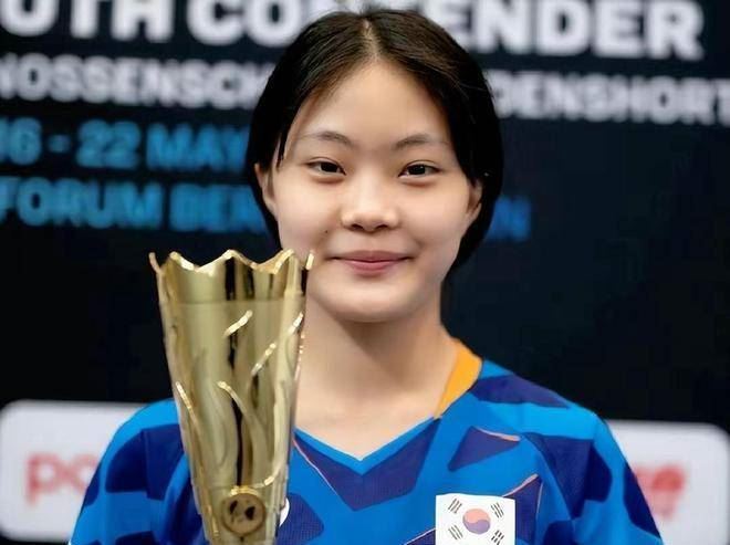 一周连斩五金，14岁天才少女横空出世！或成为国乒未来最图1