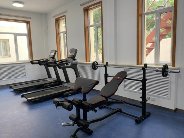 健身房器材设备名称大全 健身房器材设备名称大全