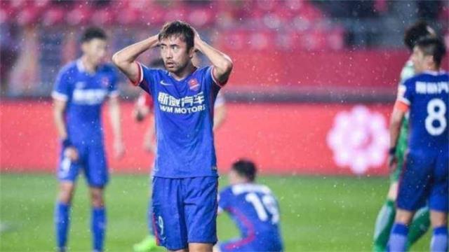 五连败，重庆斯威滑向降级区！打法混乱，现在请伊涅斯塔图1