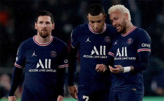 CCTV5领衔曼联+梅西的英超VS巴黎VS里尔，APP领衔GPC，5+图1