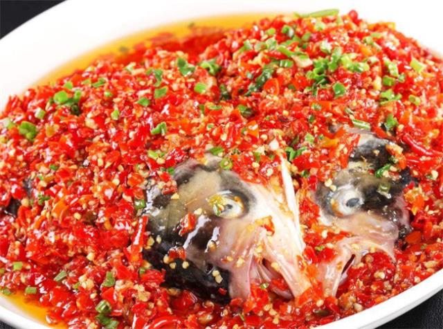 剁椒鱼头你会做吗，看看简单的方法(剁椒鱼头怎么做最好吃)图1