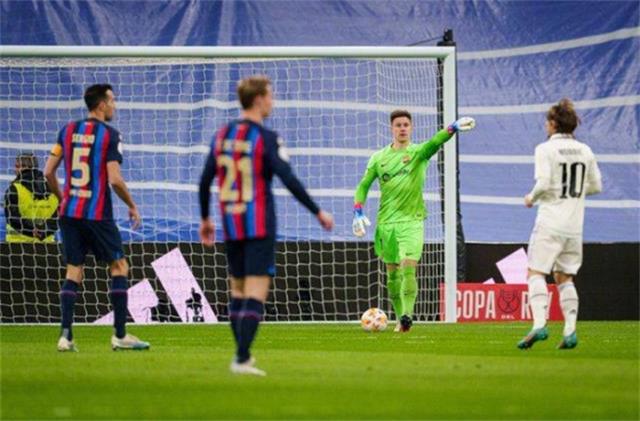 皇马遭遇耻辱数据，国王杯、联赛、欧冠三冠梦破灭？(皇马图1