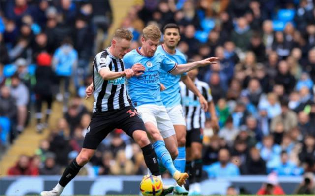 曼城主场2-0战胜纽卡斯尔联，哈兰德传射建功(曼城对战纽图1