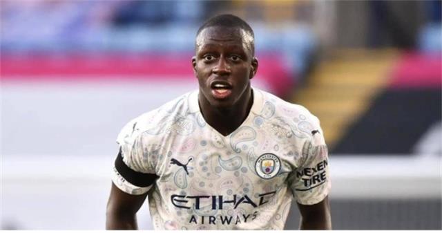 曼城球员本杰明&middot;门迪因涉嫌强奸和殴打七名女性受审，职图1