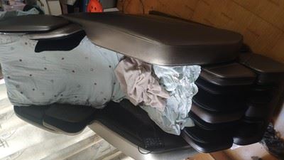 挖东西：荣康全身按摩椅1900A怎么样?今日半价，好便宜