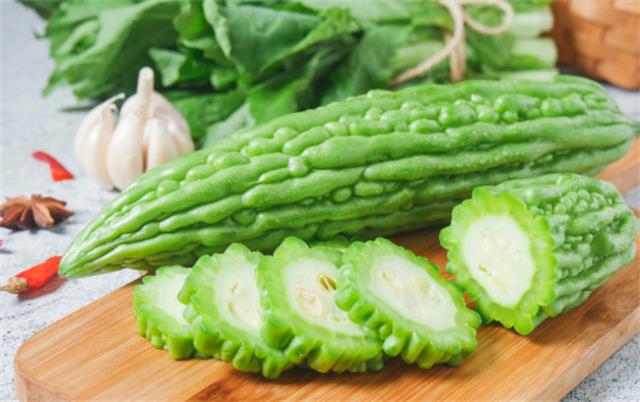 ?常吃苦瓜有什么好处 吃苦瓜怎么去除苦味图1