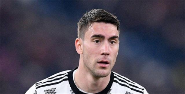 曼联和皇马犹豫杜桑&middot;弗拉霍维奇高额签约，业绩无法证明图1