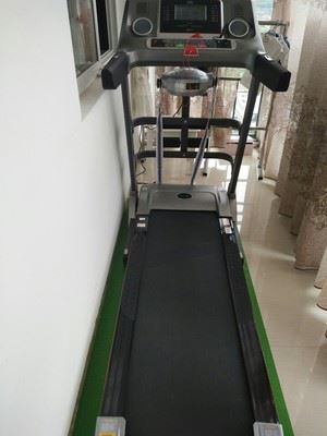 家用男女款折叠室内超静音跑步机怎么样？是哪里牌子？有何缺点？